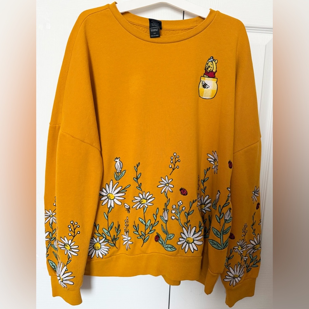 Disney Winnie the Pooh Bear Embroidered Floral Flowers Sweatshirt Top Size L